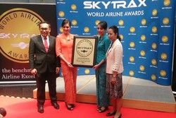 Garuda Kembali Raih World Best Cabin Crew dari Skytrax
