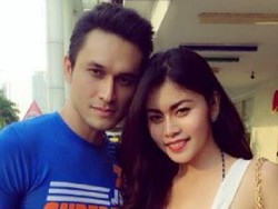 Foto Mesra dengan Perempuan, Indra Bruggman Sudah Lamaran?