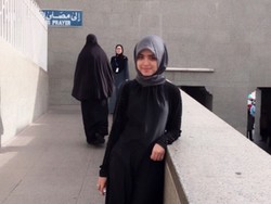 Vebby Palwinta Ingin Biasakan Berhijab