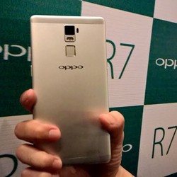 6 Hari, Oppo R7 Dipesan 5 Juta Unit