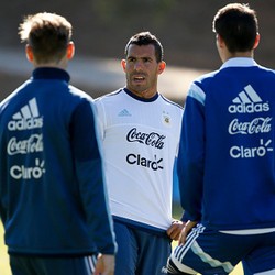 Boca Tunggu Tevez untuk Bicarakan Transfer