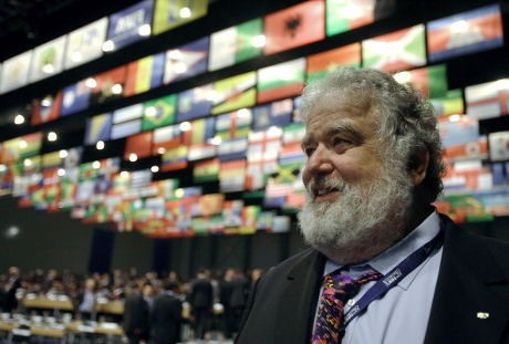 BS, Akankah Seperti Chuck Blazer untuk Bongkar FIFA?