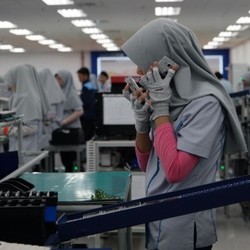 Samsung Produksi Ponsel di Bekasi, Keuntungan Importir Menipis