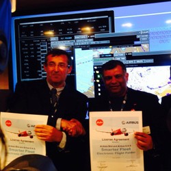 Kurangi Kertas di Kokpit, Pilot AirAsia akan Pakai Tablet