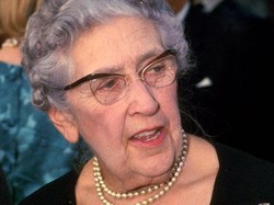 Mengenang 125 Tahun Ratu Kriminal di Galeri London