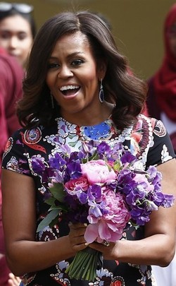 3 Hadiah Spesial Michelle Obama untuk Anak-anak Kate Middleton