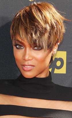 Penampilan Mengejutkan Wajah Tyra Banks Tanpa Make-up Apapun