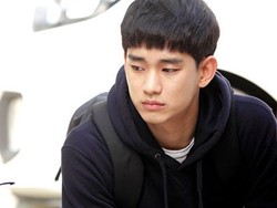 Kim Soo Hyun Ingin Dapat Peran Jahat