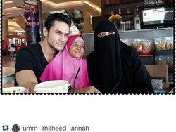 Dikabarkan Lamaran, Indra Bruggman Kembali Jalan Bareng dengan Soraya Abdullah