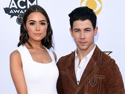 Dua Tahun Pacaran, Nick Jonas Putus dari Miss Universe 2012