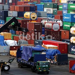 Layanan Tanjung Priok Lelet, Pengamat: Pak Jokowi Salah Pilih Menteri