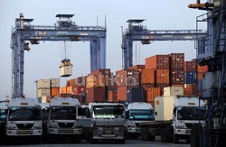 Atasi Dwelling Time, Jonan Usul Ada Gaji Standar Petugas Pelabuhan