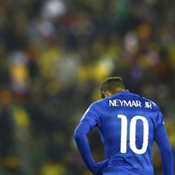Neymar: Usai Dipuji, Kini Buat Kontroversi
