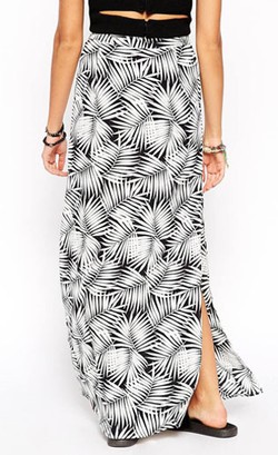 Editors Choice: 5 Rok Maksi untuk Tampil Anggun di Bulan Ramadan