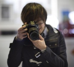 Kenapa Selalu Blur Saat Ambil Foto Jarak Dekat?