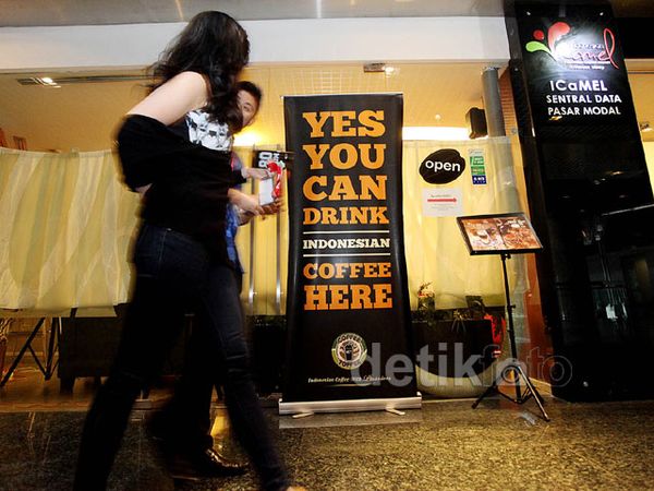 Sejumlah Restoran Tetap Buka Saat Ramadan