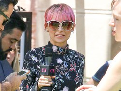 Nicole Richie Menyesal Pasang Tato di Leher Saat Umur 19 Tahun