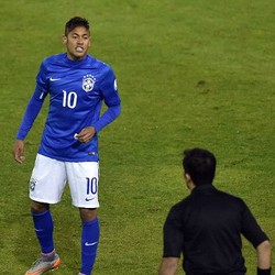 Disebut Badut dan Pembohong, Neymar Juga Disuruh Berkarier di Hollywood