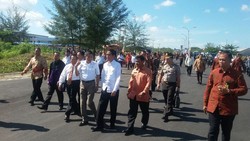 Jokowi: Jangan Mau Bangun Sesuatu, Tapi Nanggung