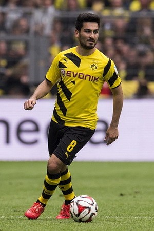 Dortmund Masih Berharap Guendogan Tetap Tinggal