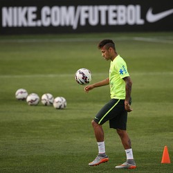 Dunga Harapkan Hukuman yang Adil untuk Neymar