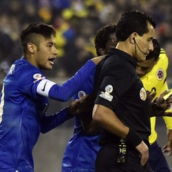 Neymar Dihukum Berat karena Hina Wasit
