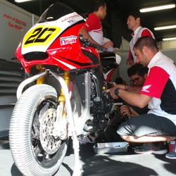 Dimas Ekky Tembus 10 Besar di Sesi Warm Up