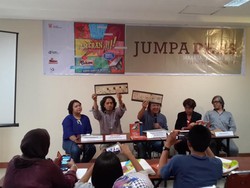 75 Komik Koleksi Arswendo Atmowiloto Disumbangkan ke Akademi Samali dan IKJ