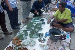 Ini Pasar Batu Akik Paling Hits di Sentani, Papua