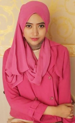 Tutorial Hijab Pashmina Simpel untuk Ramadan dari Natasha Farani