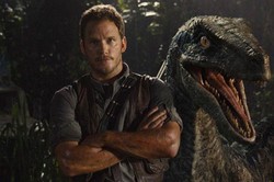 Jurrasic World Masih Perkasa di Puncak Box Office