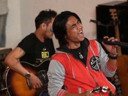 Kegiatan Charly Setia Band Selama Puasa