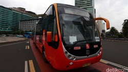 Bus TransJ akan Terintegrasi dengan Go-Jek