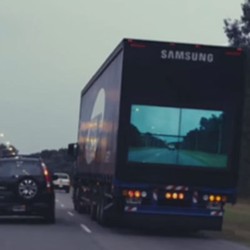Keren Abis! Truk Kontainer Tembus Pandang Samsung