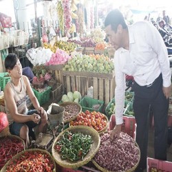 Diam-diam ke Pasar Kramat Jati, Mentan: Harga Bawang Turun Drastis!