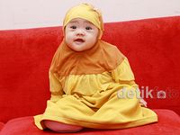 Gemes! Anak Oki Setiana Dewi Cute Berhijab