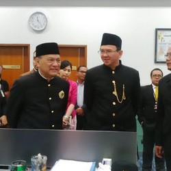 Mimpi Ahok: Tak Ada Lagi Uang Tunai di Jakarta