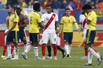 Imbang dengan Kolombia, Peru ke Perempatfinal