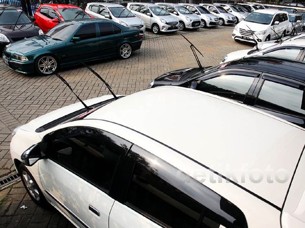 Penjualan Mobil Berharap pada Lebaran