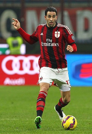 Milan Akan Lepas Adil Rami ke Sevilla Milan Akan Lepas Adil Rami ke Sevilla