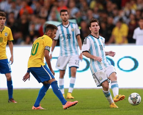 Menimang-nimang Kans Argentina vs Brasil di Semifinal