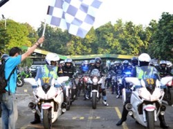 33 Rider Kawasaki Indonesia Touring ke Thailand, Malaysia dan Singapura