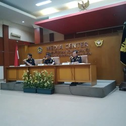 Waktu Keluar Barang di Pelabuhan Lelet, Bea Cukai: Importir Timbun Barang