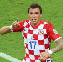 Dari Tim Juara ke Tim Juara, Mandzukic Tetap Berkibar