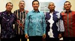 Mantan Ketum PSSI Djohar Arifin Temui Menpora