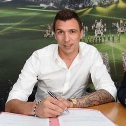Juventus Resmi Rekrut Mandzukic