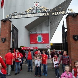 Carragher Yakin Liverpool Masih Akan Terus Datangkan Pemain Baru