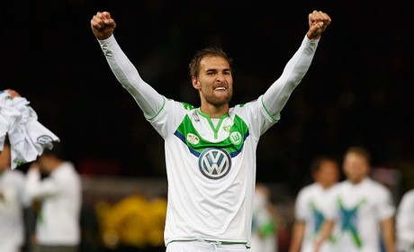 Jadi Incaran Newcastle, Bas Dost Disarankan Bertahan di Wolfsburg