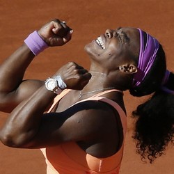 Misi Serena Poles Laju di Wimbledon Sekaligus Dekati Rekor Graf