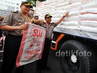 Polda Metro Amankan 60 Ton Gula Rafinasi